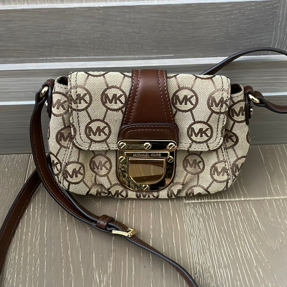 Vintage Michael Kors monogram crossbody